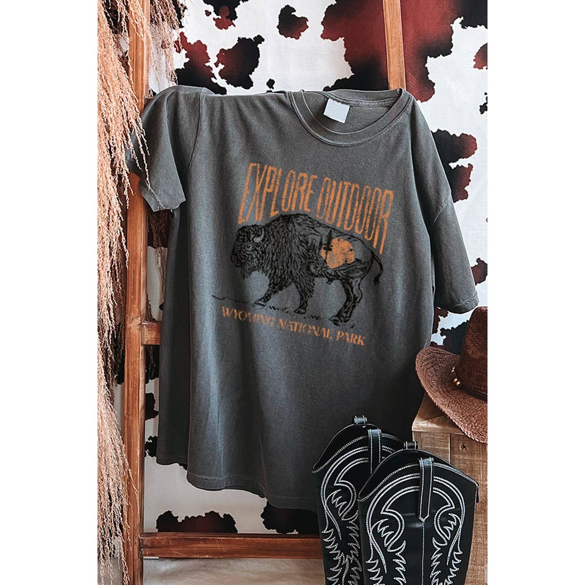 Explore Outdoor Buffalo Graphic Oversized Tee