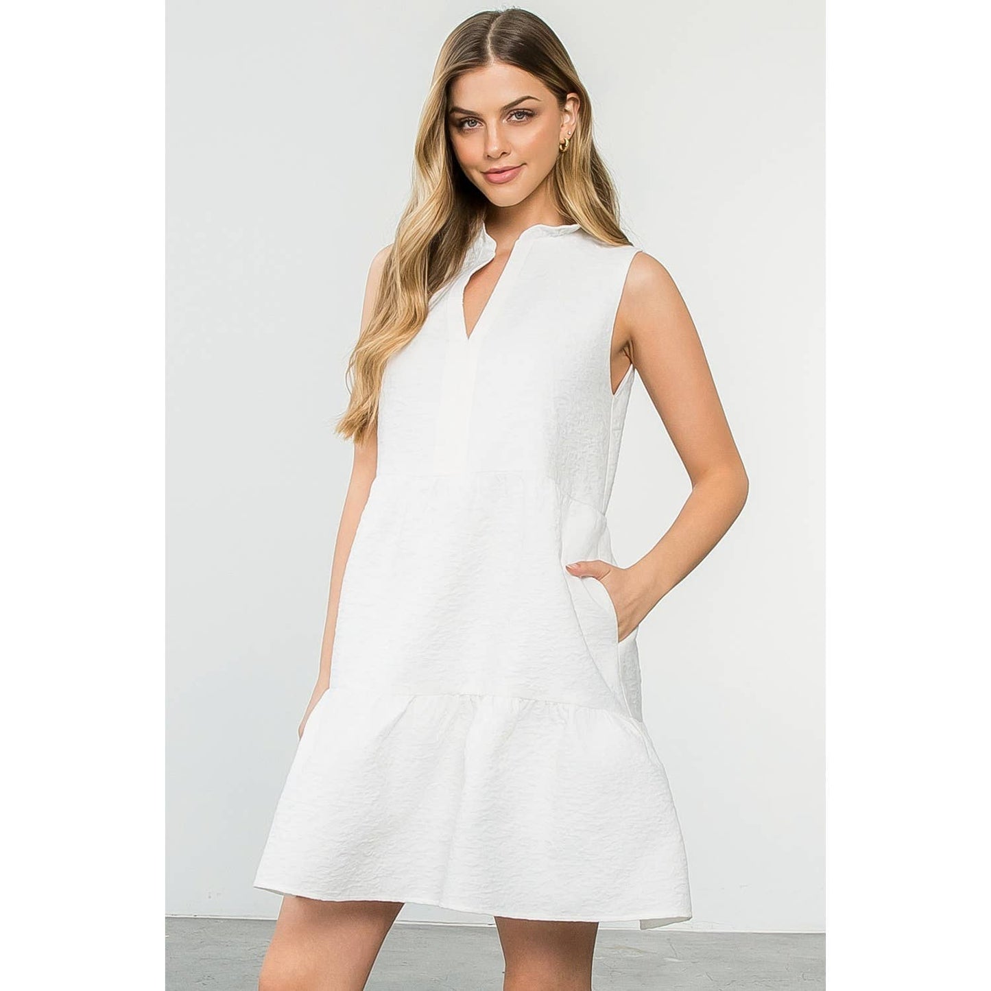 Sleeveless Textured Print Dress