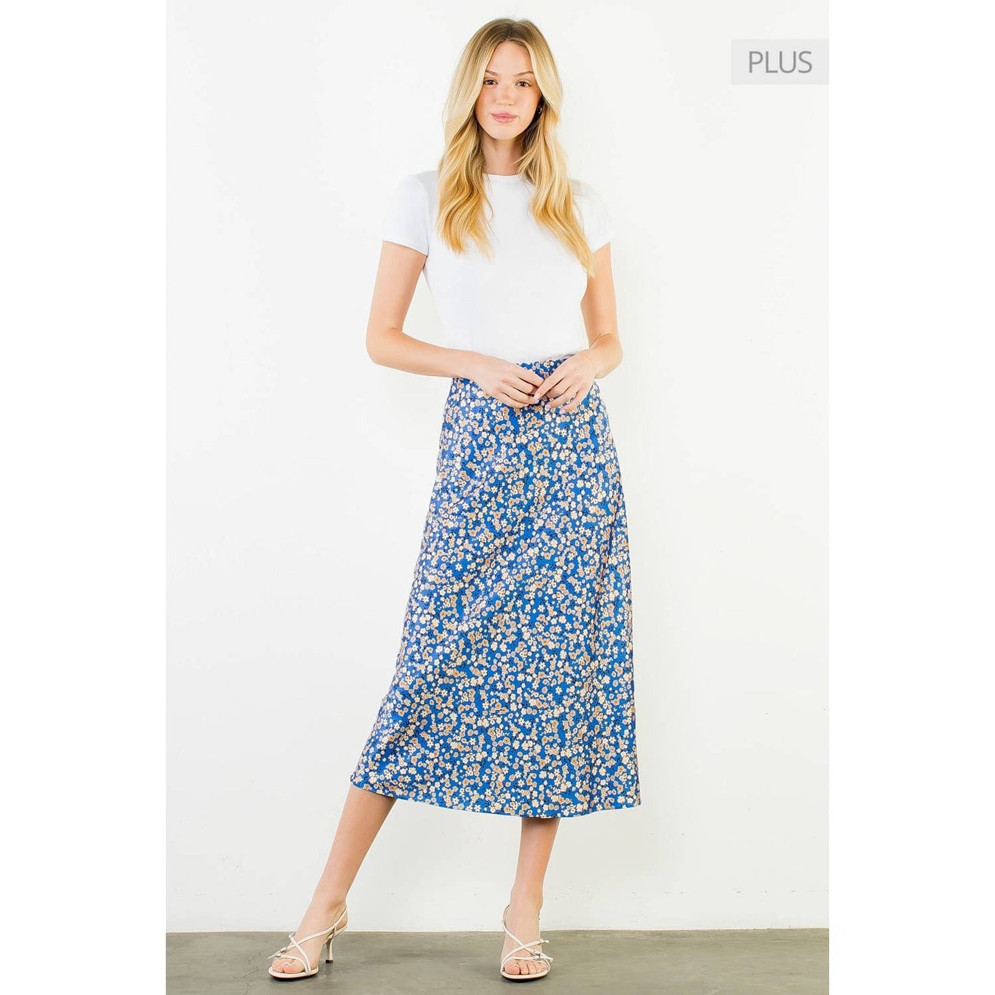 /Size Xl/ Satin Floral Skirt