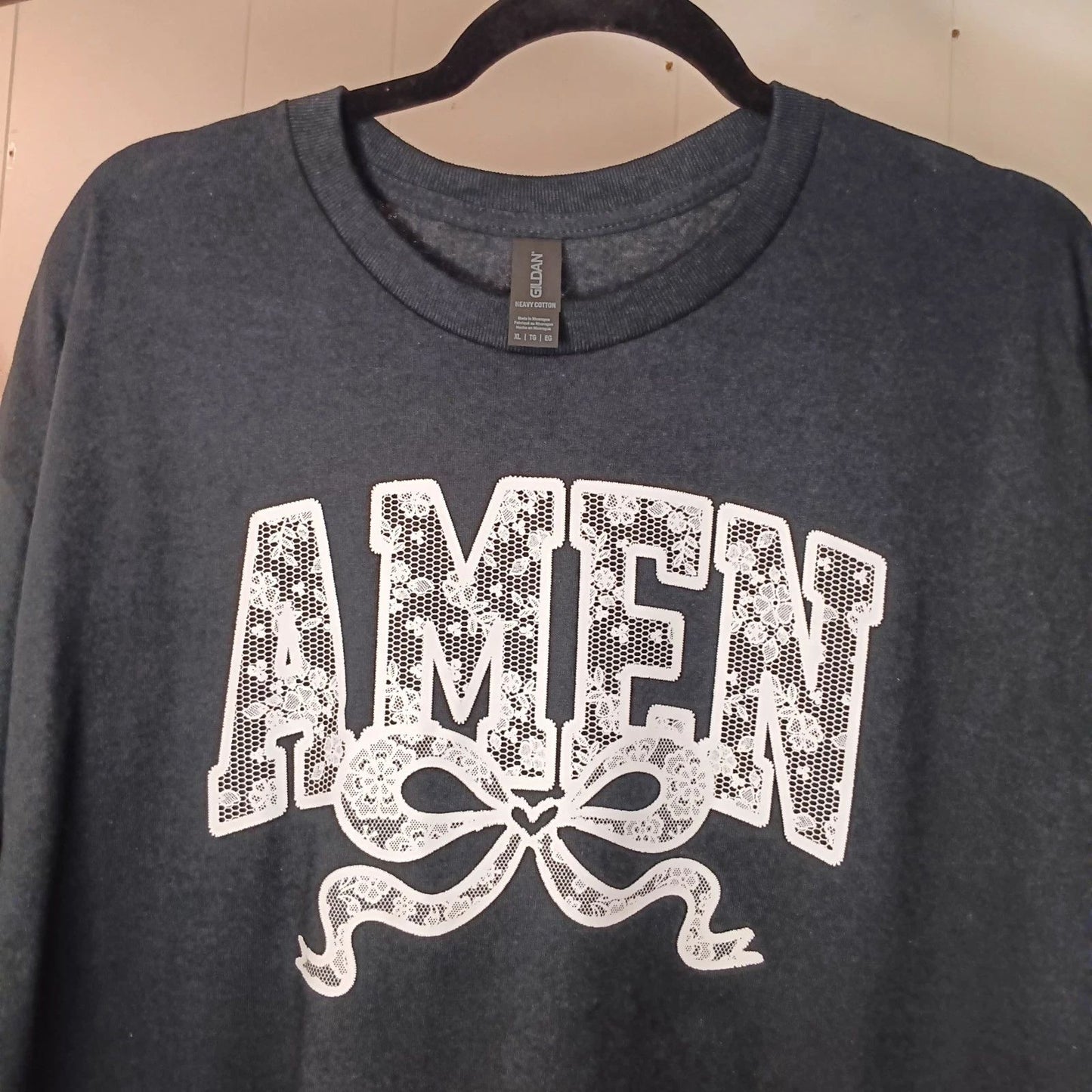 Black “AMEN” Lace Letters Shirt – Christian Aesthetic Tee – Size XL – Gildan