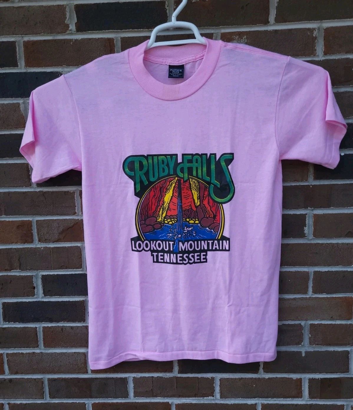 Vintage Ruby Falls Lookout Mountain Travel T Shirt Size Medium Pink Made In USA