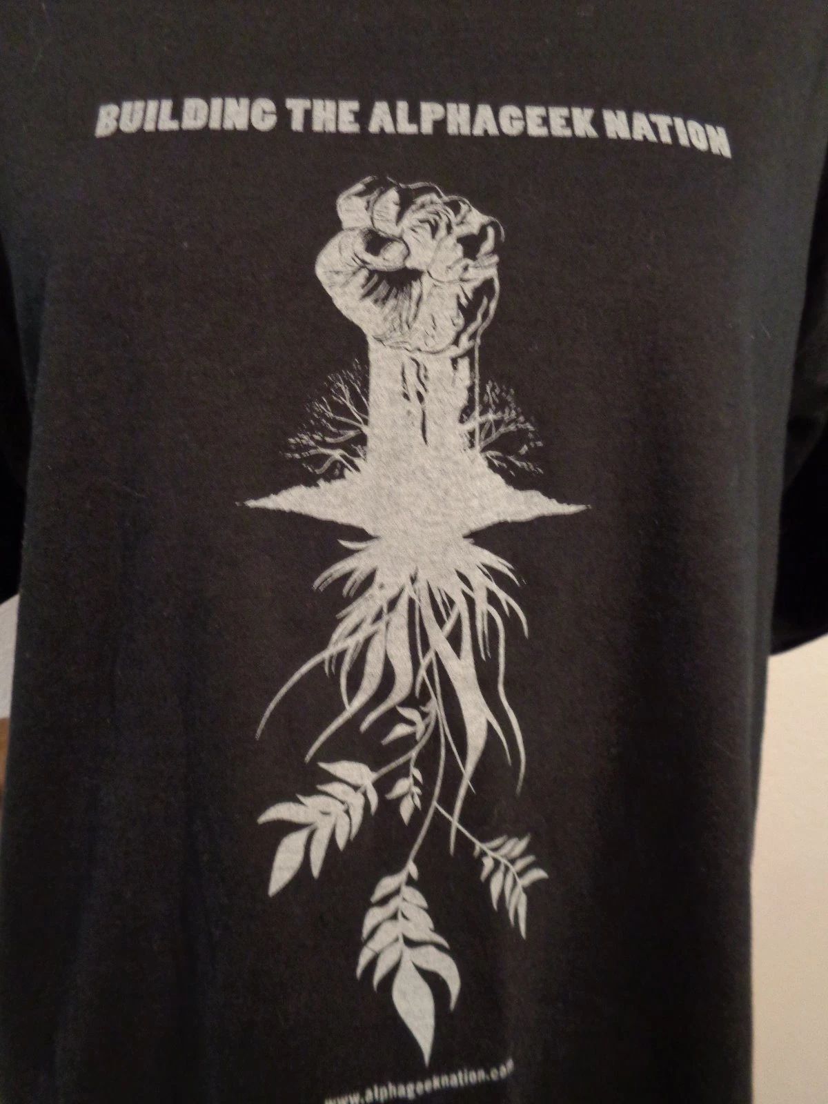 Alphageek Nation Size L Black Graphic T-Shirt Nerd Tech Geek Building the