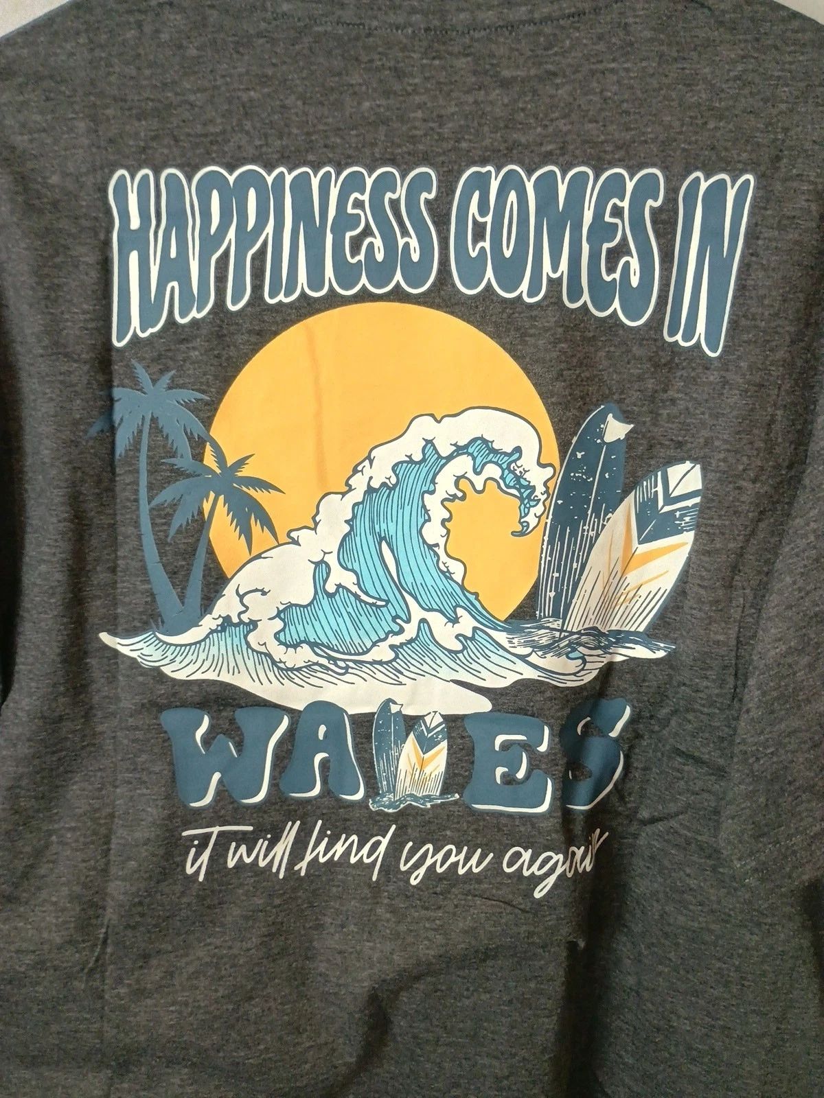 Men's T-Shirt Size XL “Happiness Comes In Waves” T-shirt Charcoal Surf/⛱️ 12
