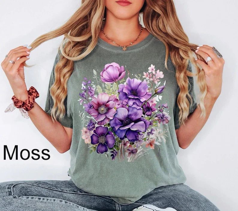 Vintage Pressed Flowers Comfort Tee Floral Aesthetic Nature Shirt Gift Idea