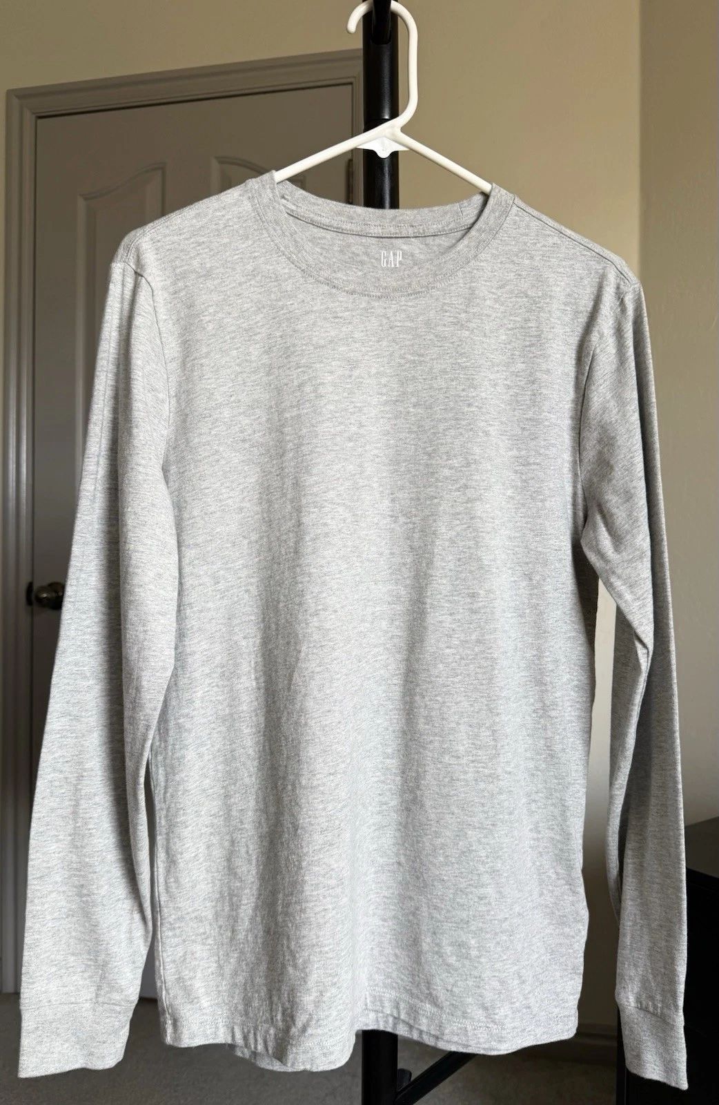GAP Everyday Soft Long Sleeve Crew Neck T-Shirt Gray Men's Size S