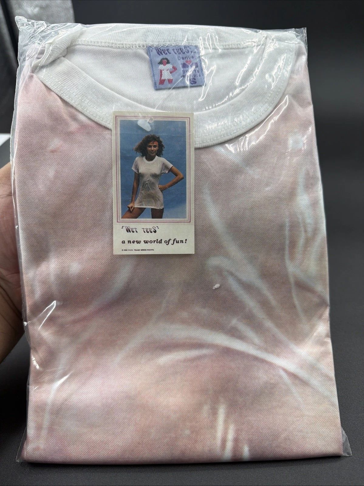 Vintage 1982 “Wet Tees” Print Photo Shirt Size Small- Unopened