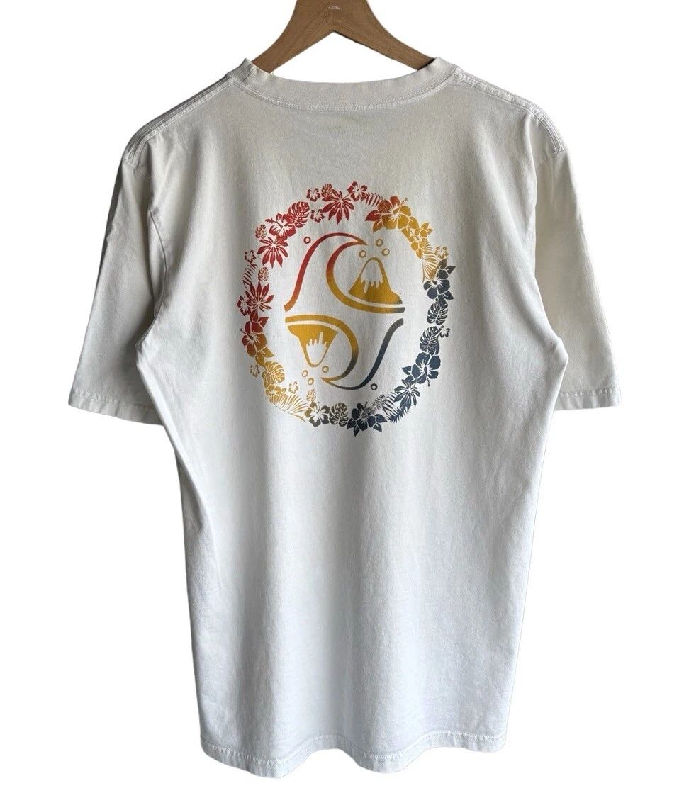Vintage Retro Quiksilver Surf Rainbow Tee Size M