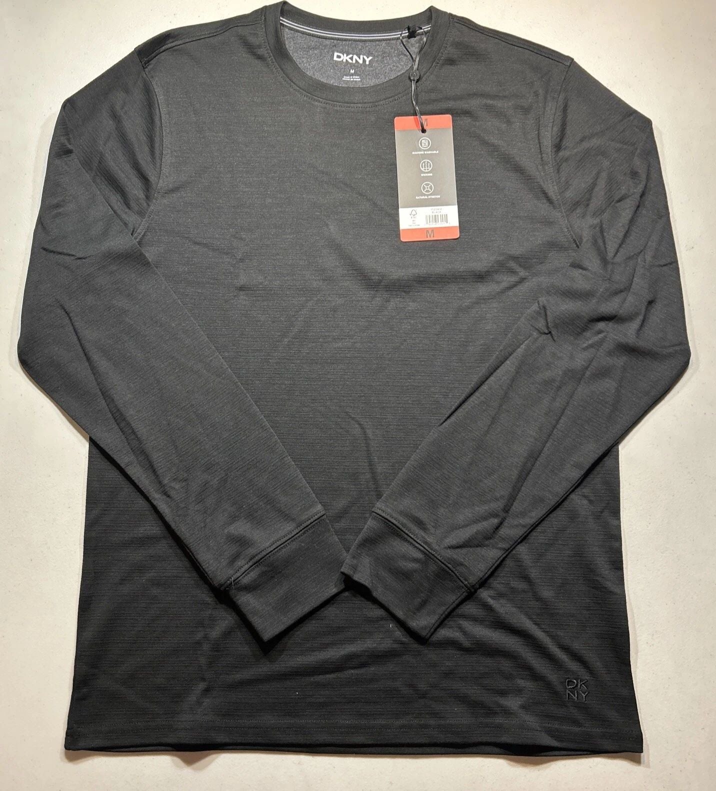 DKNY Men's Long Sleeve T-Shirt NWT Size M