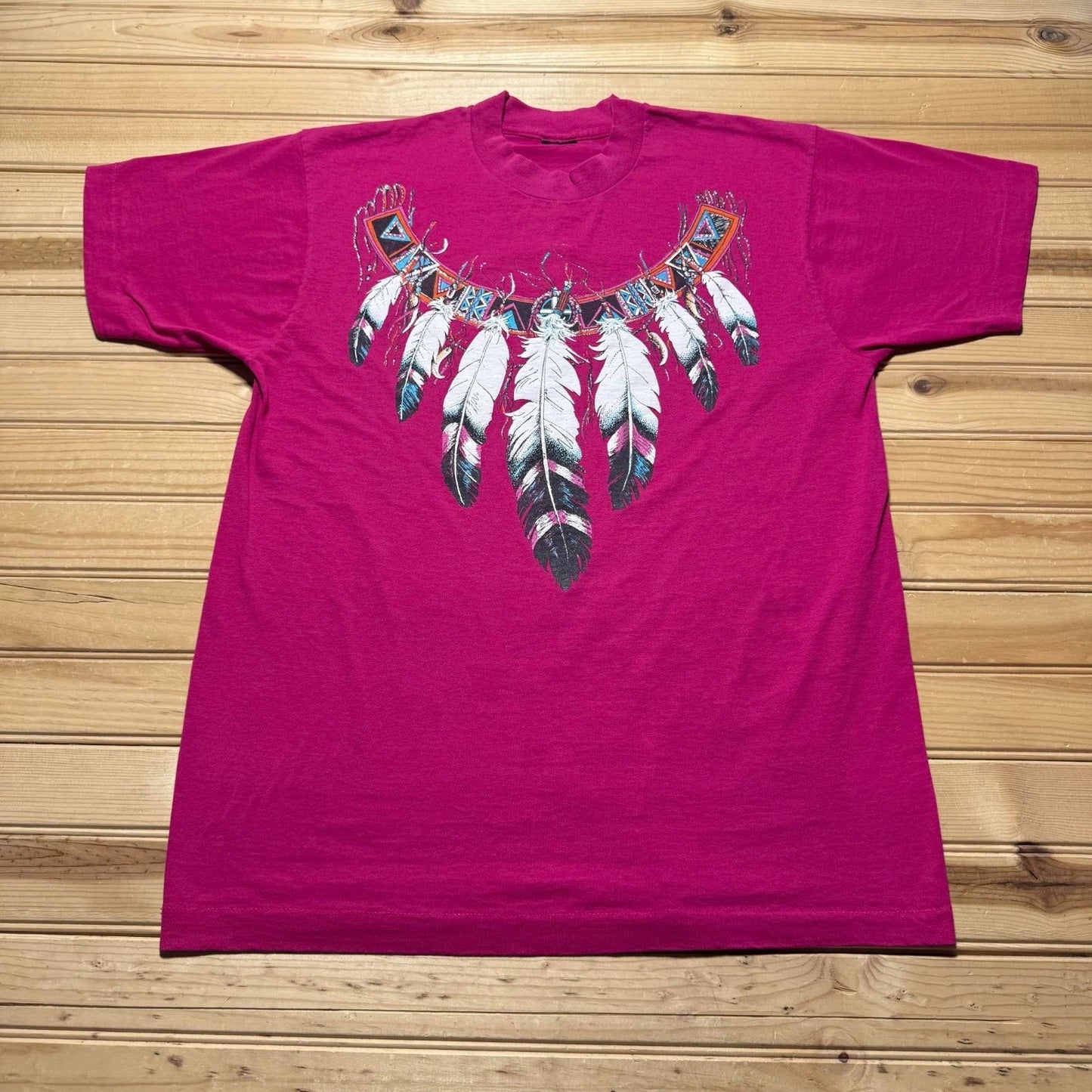 Vintage 90s Native American Boho Tribal Necklace Feather Graphic T-Shirt - Large