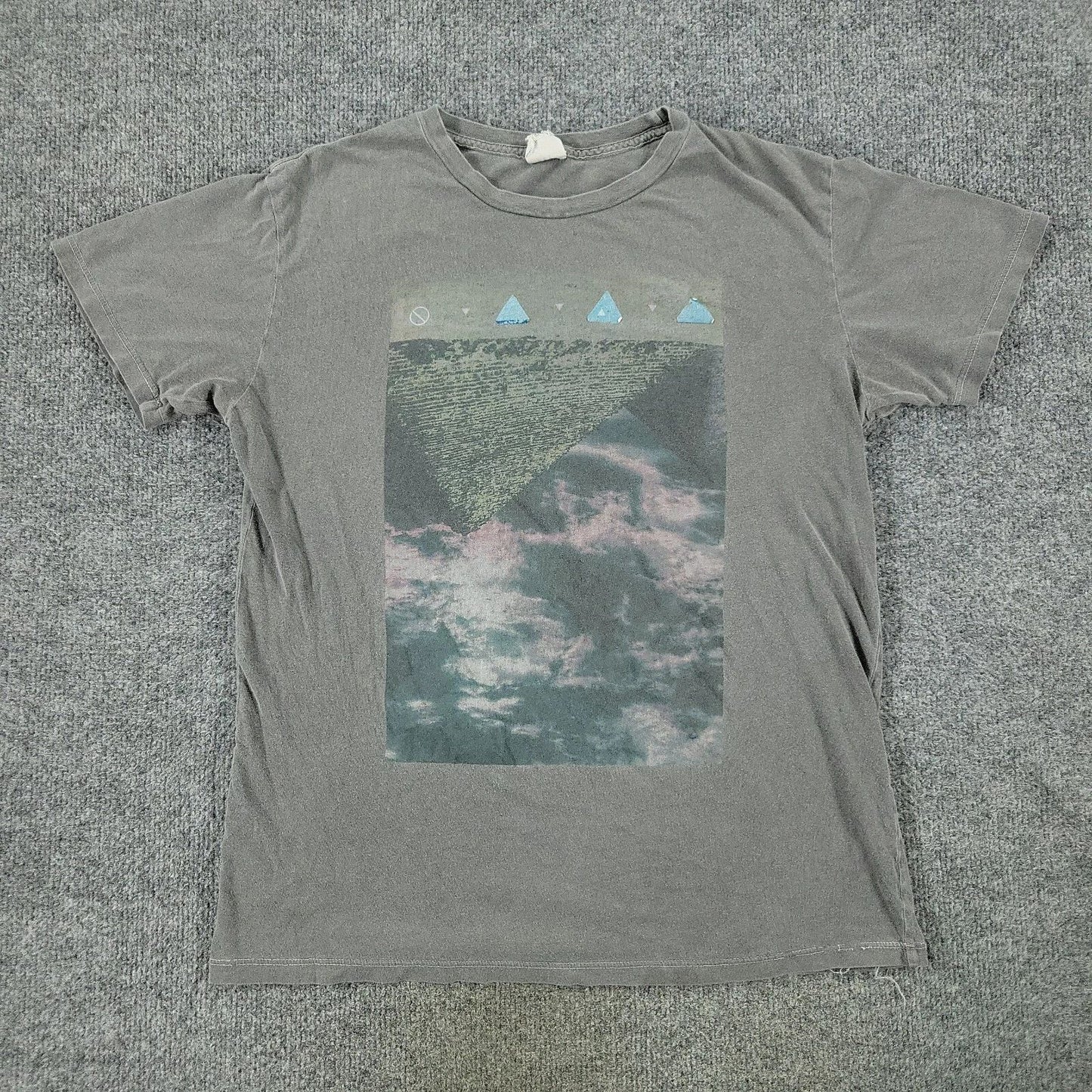 Obey Shirt Men's Small Gray Streetwear Graphic Tee Short Sleeve Pullover Stretch