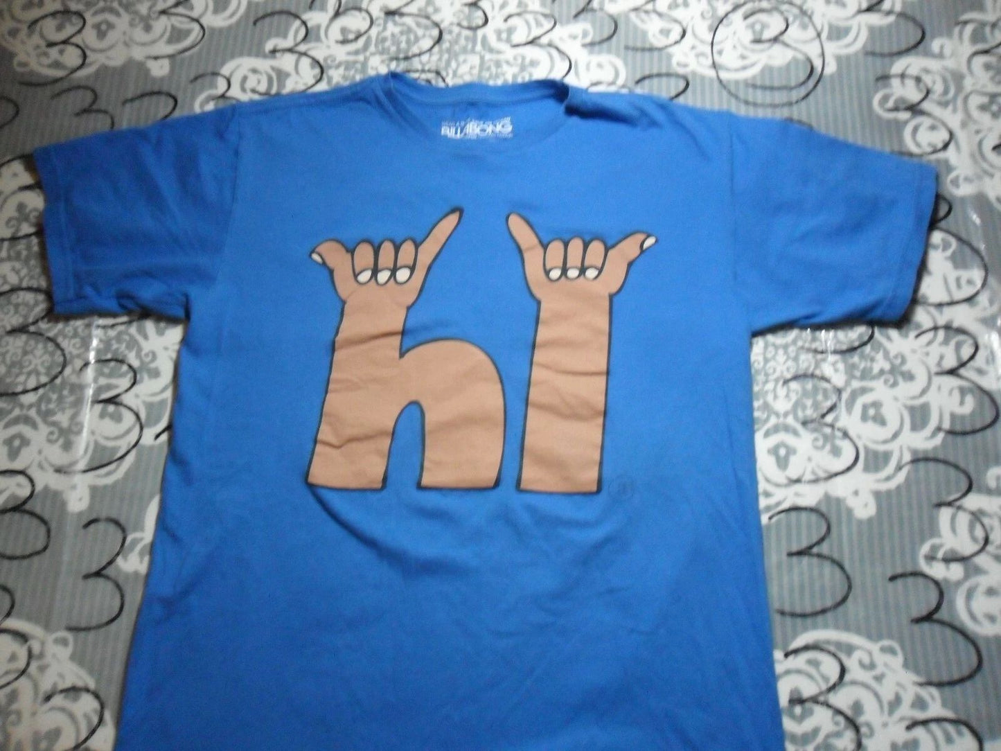 Medium Billlabong Hawaii surfs up (damaged) T Shirt