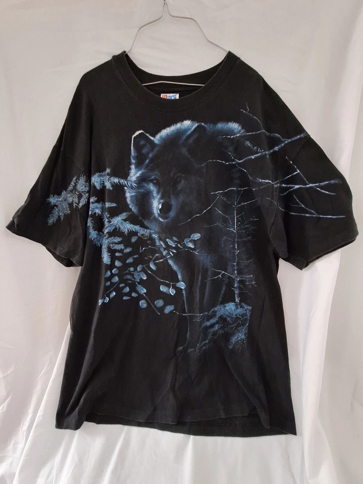 Hanes T-shirt Men's XXL Black/Blues Wolf In Woods Graphic Minnesota Nature