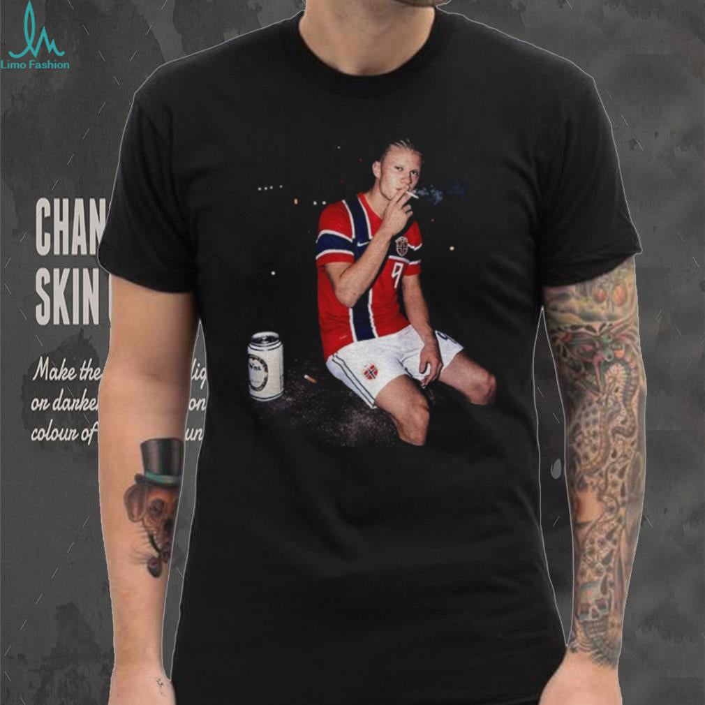 Erling Haaland Norway Football Player Smoking Photo Shirt