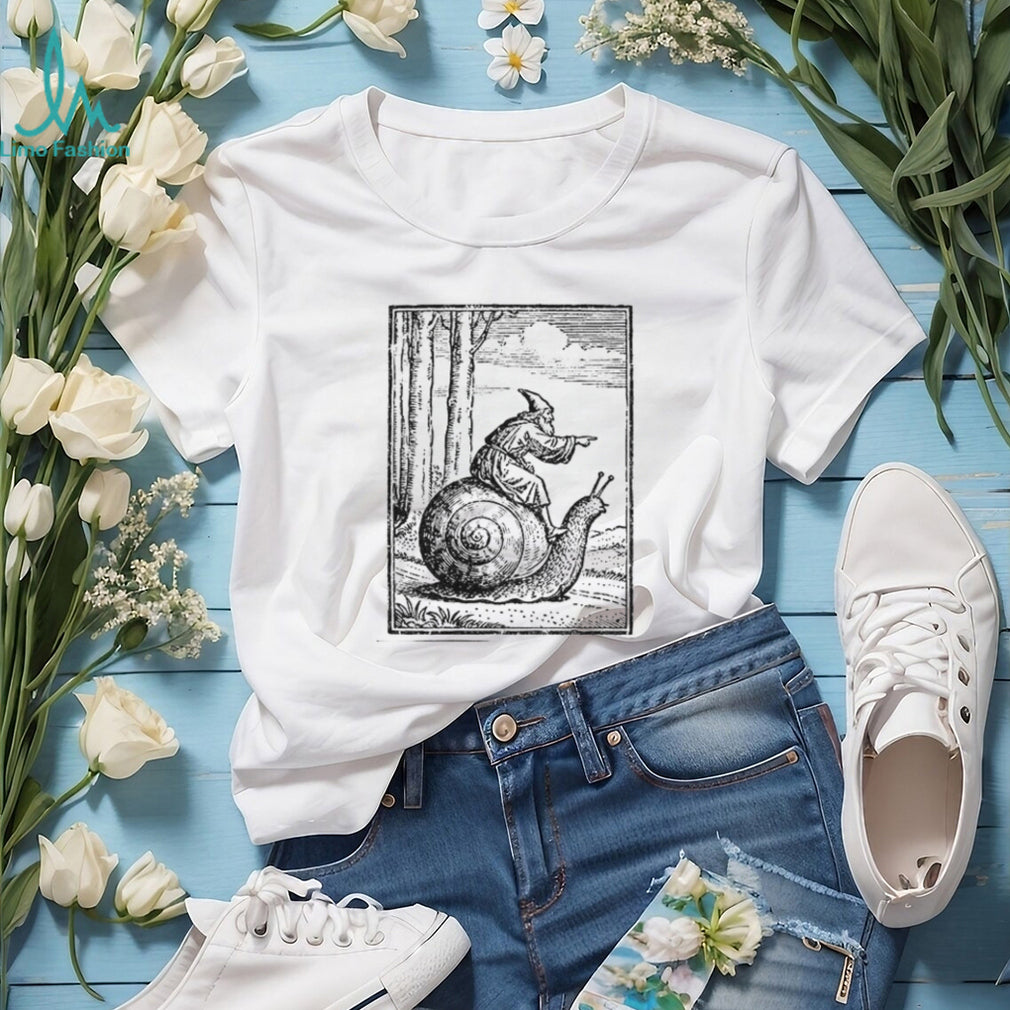Medieval Snail Rider Graphic Vintage 90s Renaissance Fantasy shirt