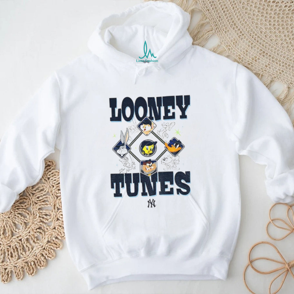 New York Yankees New Era Cream Looney Tunes MLB shirt