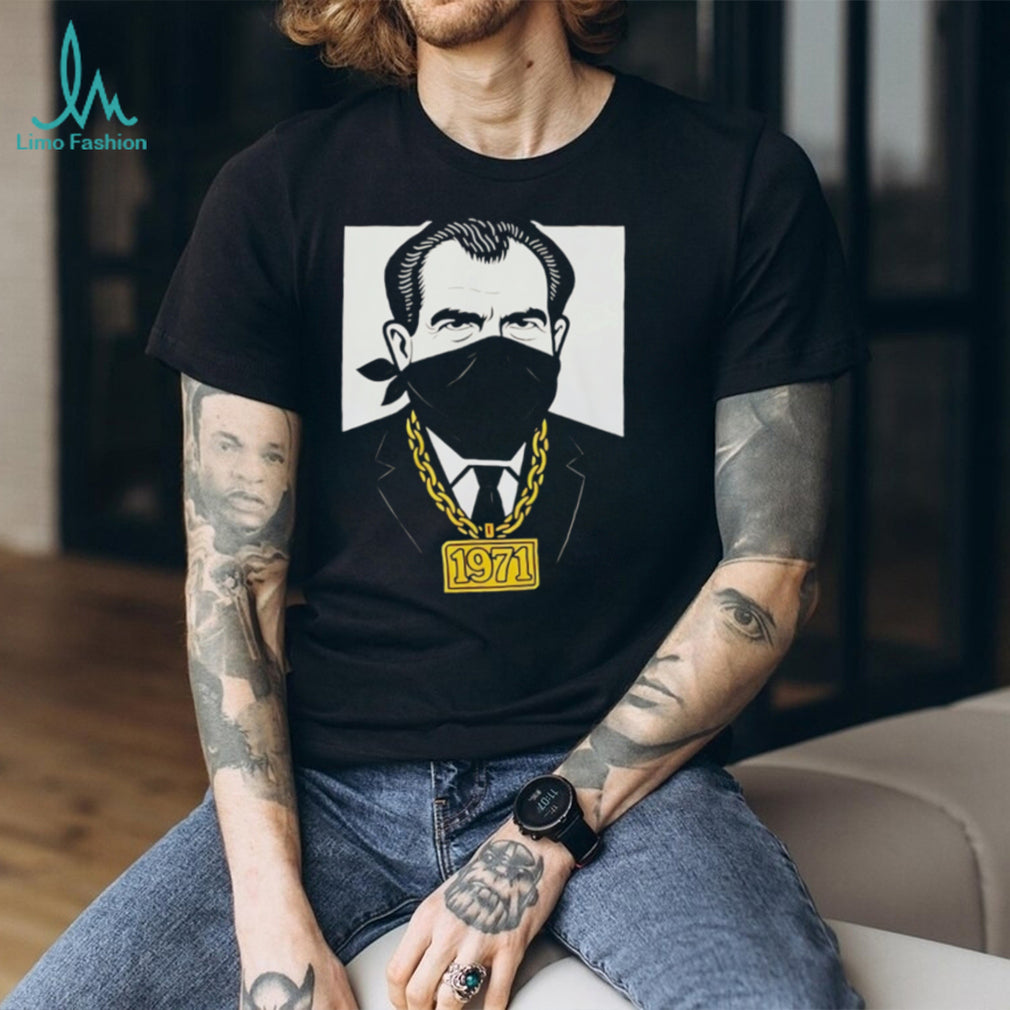 Richard Nixon 1971 Bandana Gold Chain Bootleg Shirt