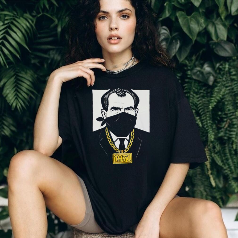 Richard Nixon 1971 Bandana Gold Chain Bootleg Shirt