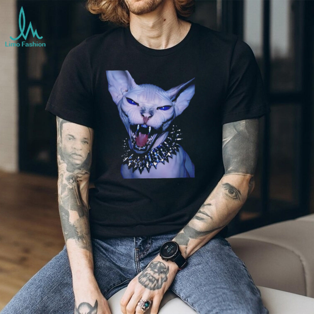 Sphynx cat spiky collar no soul shirt