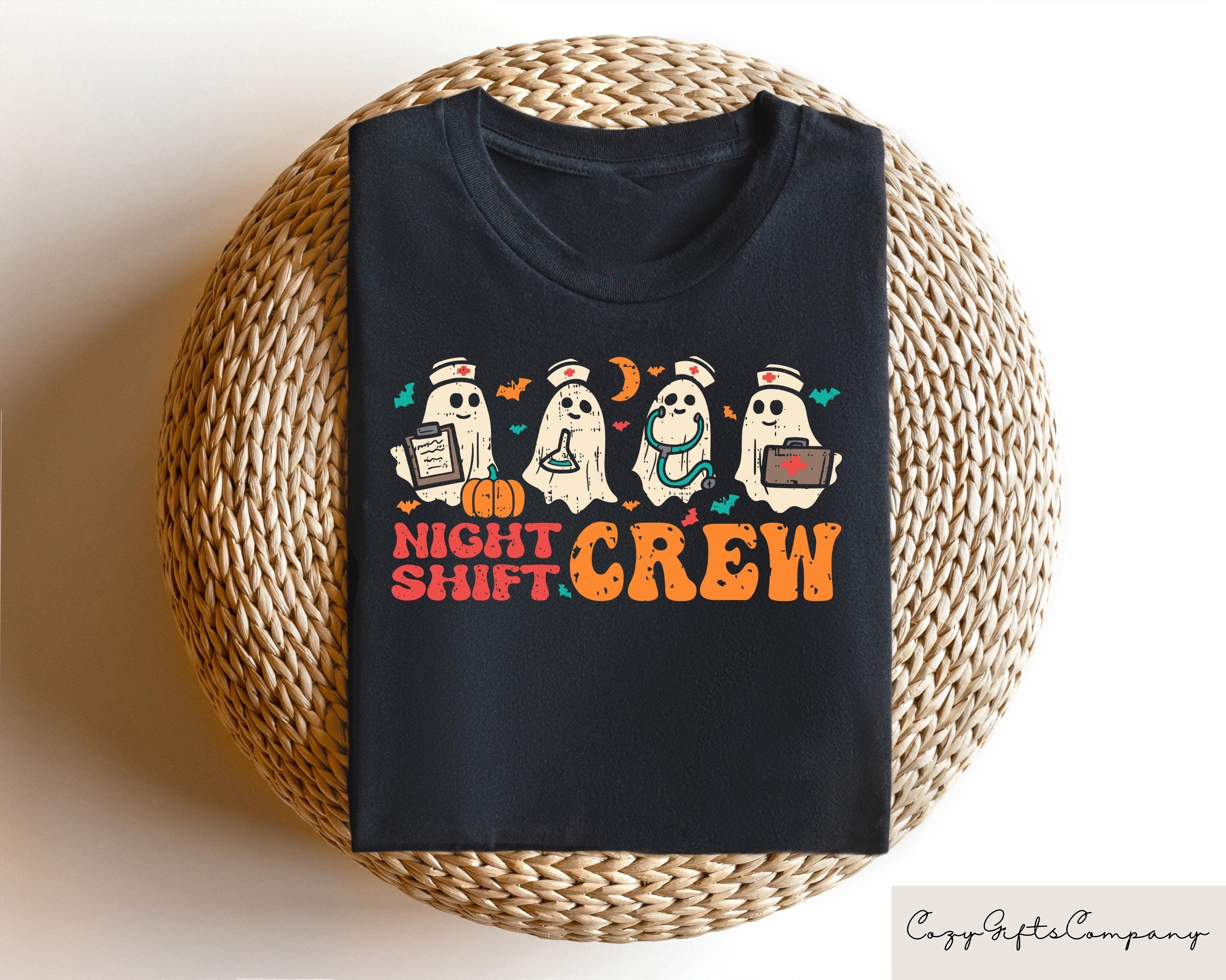 Night Shift Crew Halloween Nurse Retro Spooky Nurse Registered Nurse Halloween Nursing School (1)