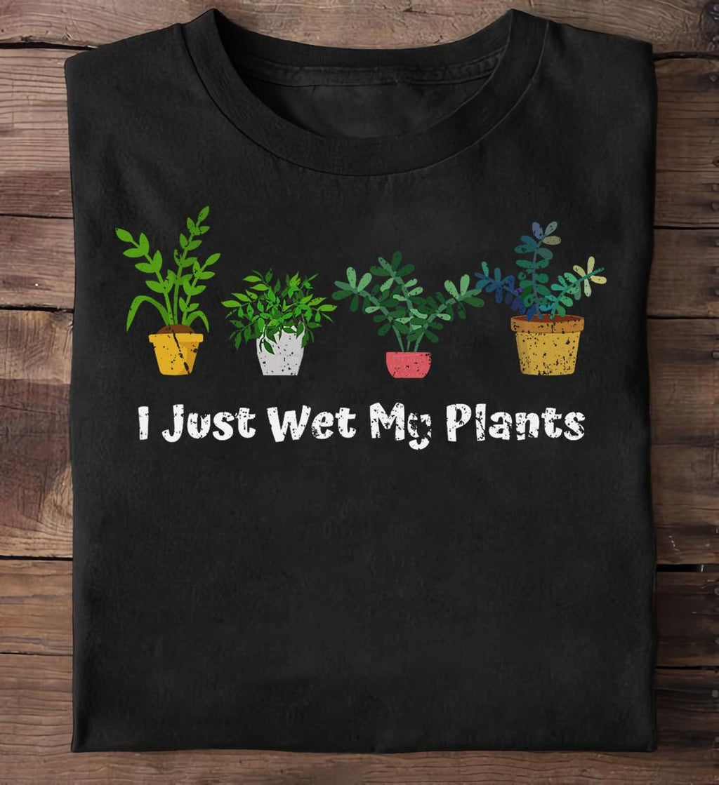 Wet Plants Gardening Gardener Succulent Gardening Plant Lover Dog Summer Dog Dog (2)