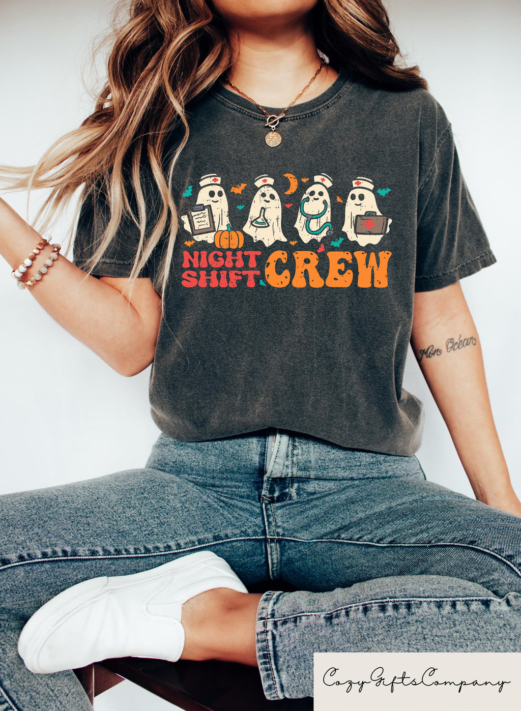 Night Shift Crew Halloween Nurse Retro Spooky Nurse Registered Nurse Halloween Nursing School (3)