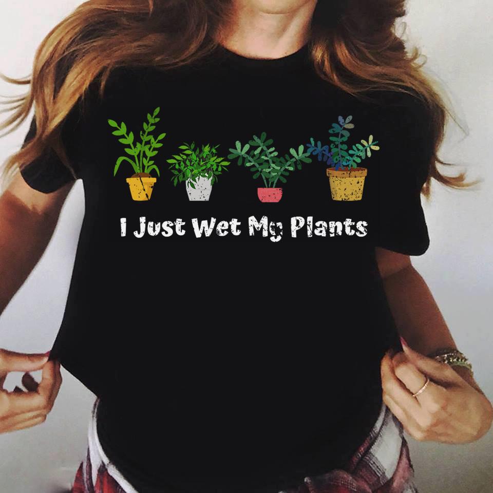 Wet Plants Gardening Gardener Succulent Gardening Plant Lover Dog Summer Dog Dog (3)