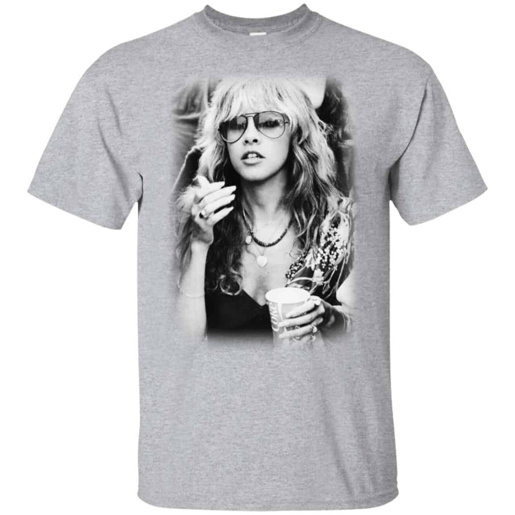 Stevie Nicks Smoking Young Vintage Fleet Mac T-Shirts, Hoodie, Tank