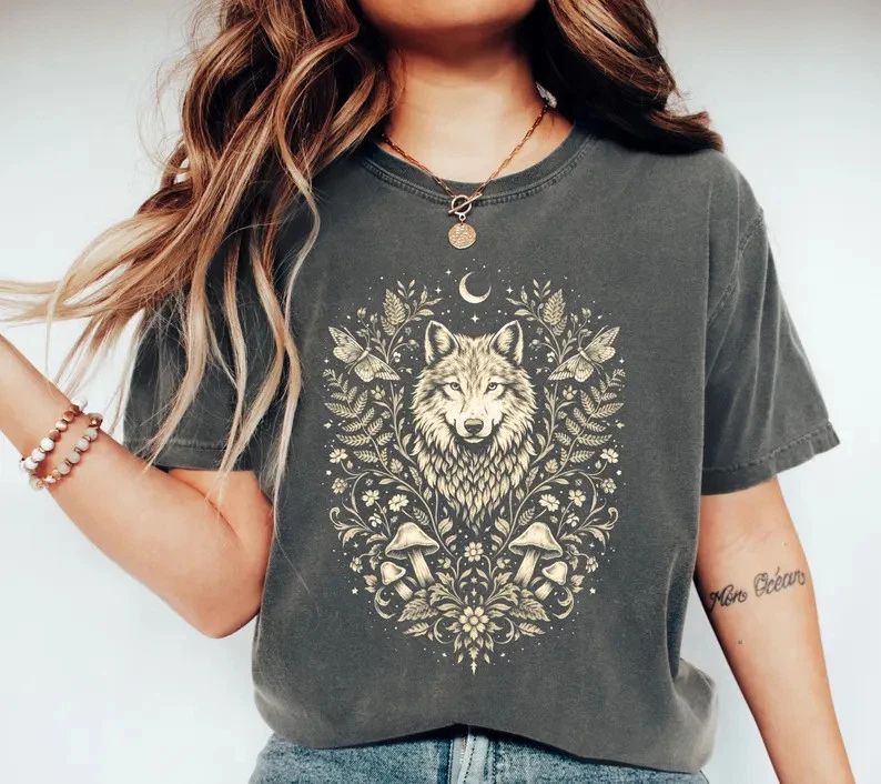 Floral Wolf Boho Nature Wildlife Comfort Tee
