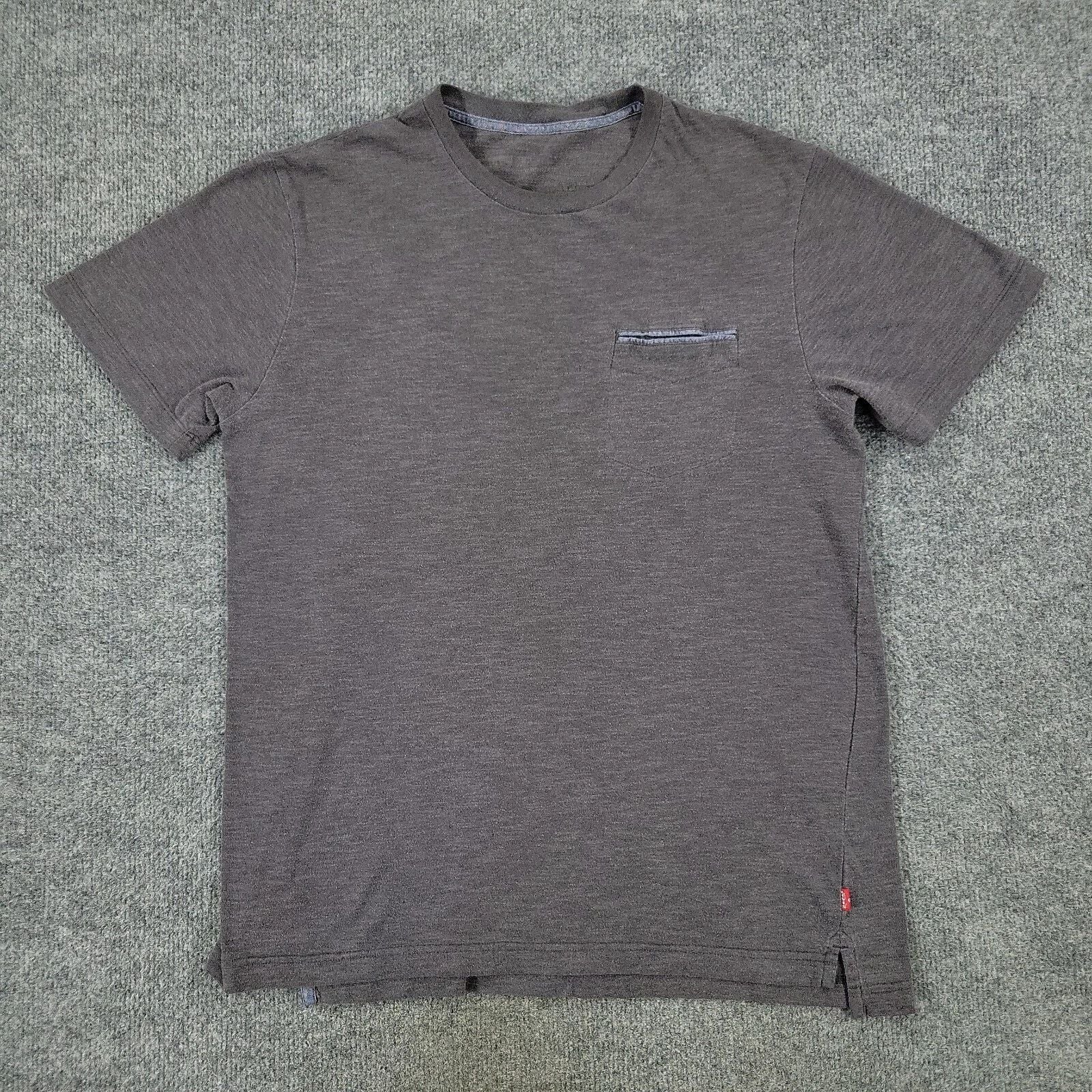 Levi's Shirt Men's Medium Gray Crew Neck Short Sleeve Pocket Pullover Adult M