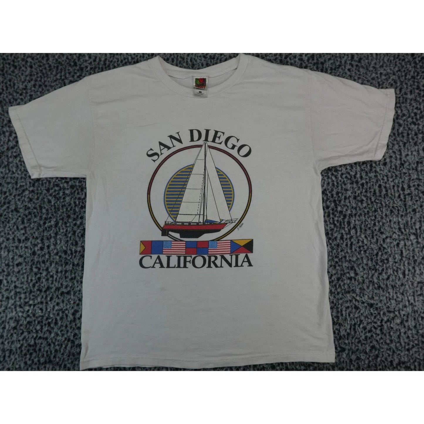 Fruit of the Loom San Diego California Sailing Graphic T-Shirt White Mens Large