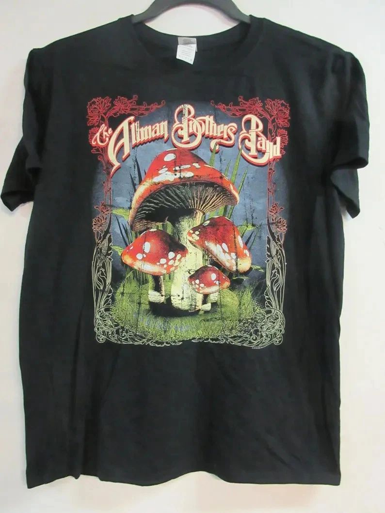 Vintage Black Classic Retro Comfort Tee Soft Aesthetic Gift T-Shirt