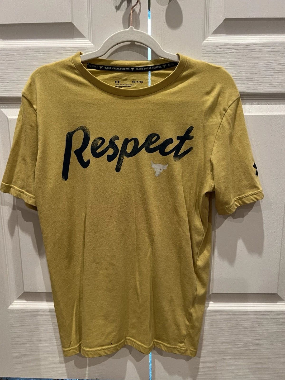 Under Armour Project Rock Yellow Graphic Print Loose Fit Men's Cotton T-Shirt S