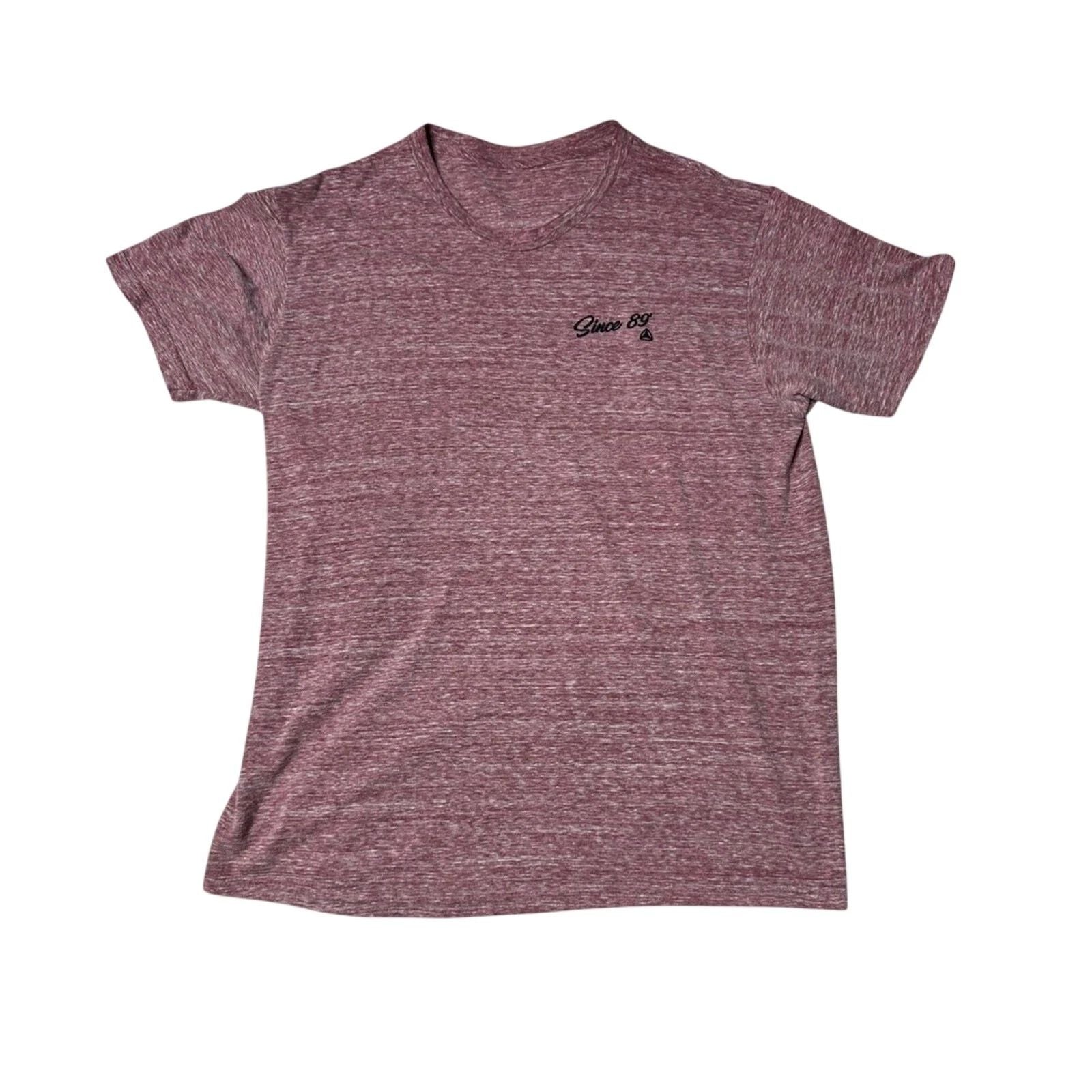 Active “Since 89” Embroidered Tee Red & White Textured Streetwear Small