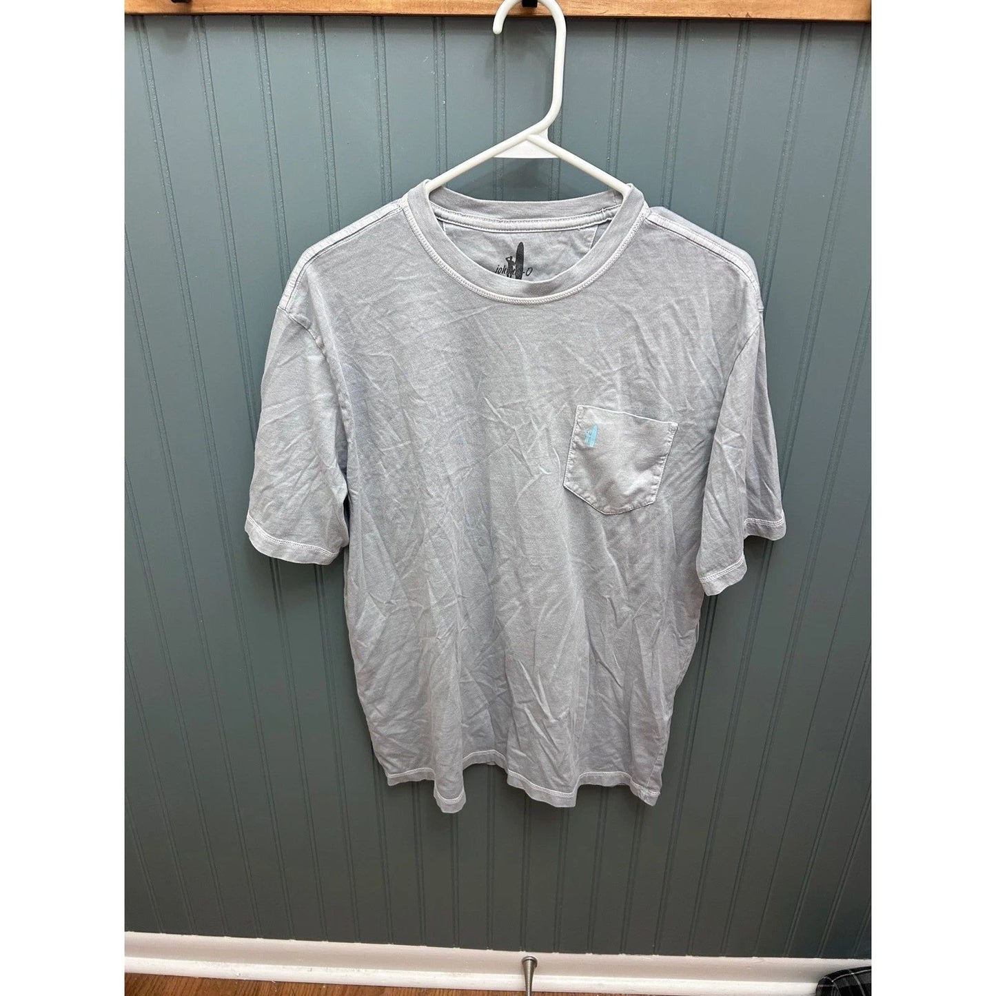 JOHNNIE-O Santa Monica Surf Graphic T-Shirt Men's Medium Gray Pocket Tee