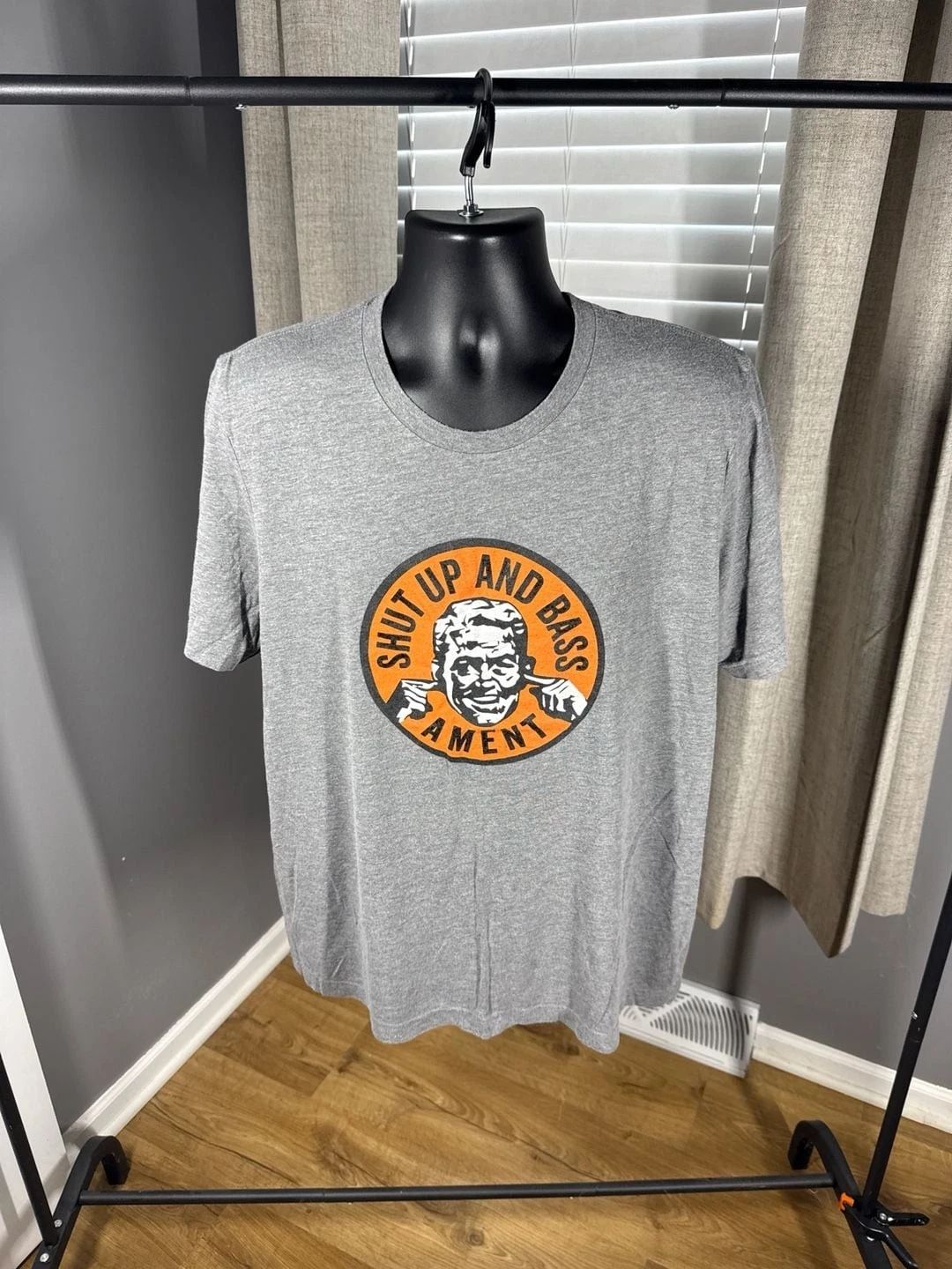 Shut Up and Bass- Jeff Ament Graphic T-Shirt Grey XL Pearl Jam