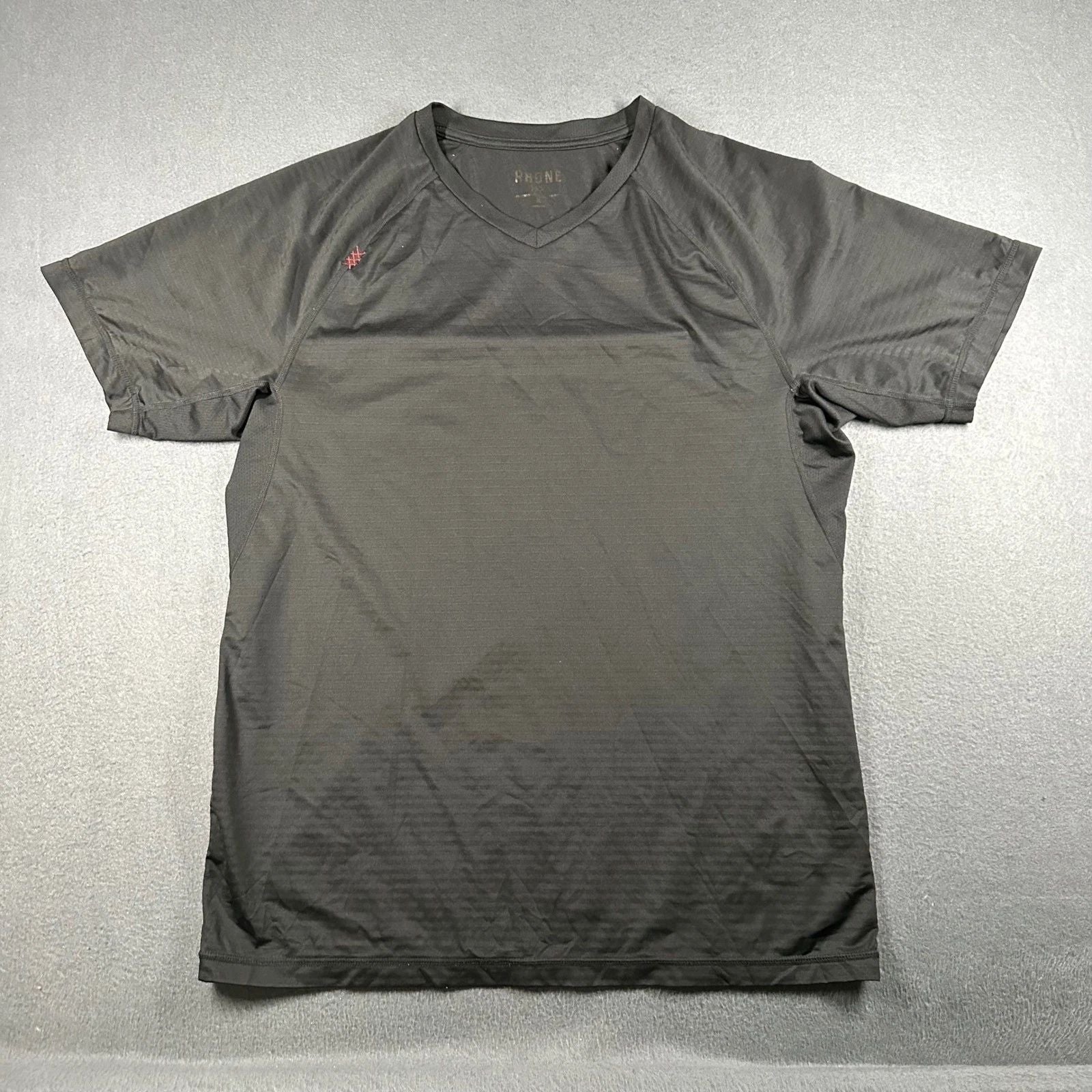 RHONE Shirt Mens Medium Black Training T-Shirt Gray Short Sleeve Athletic V-Neck