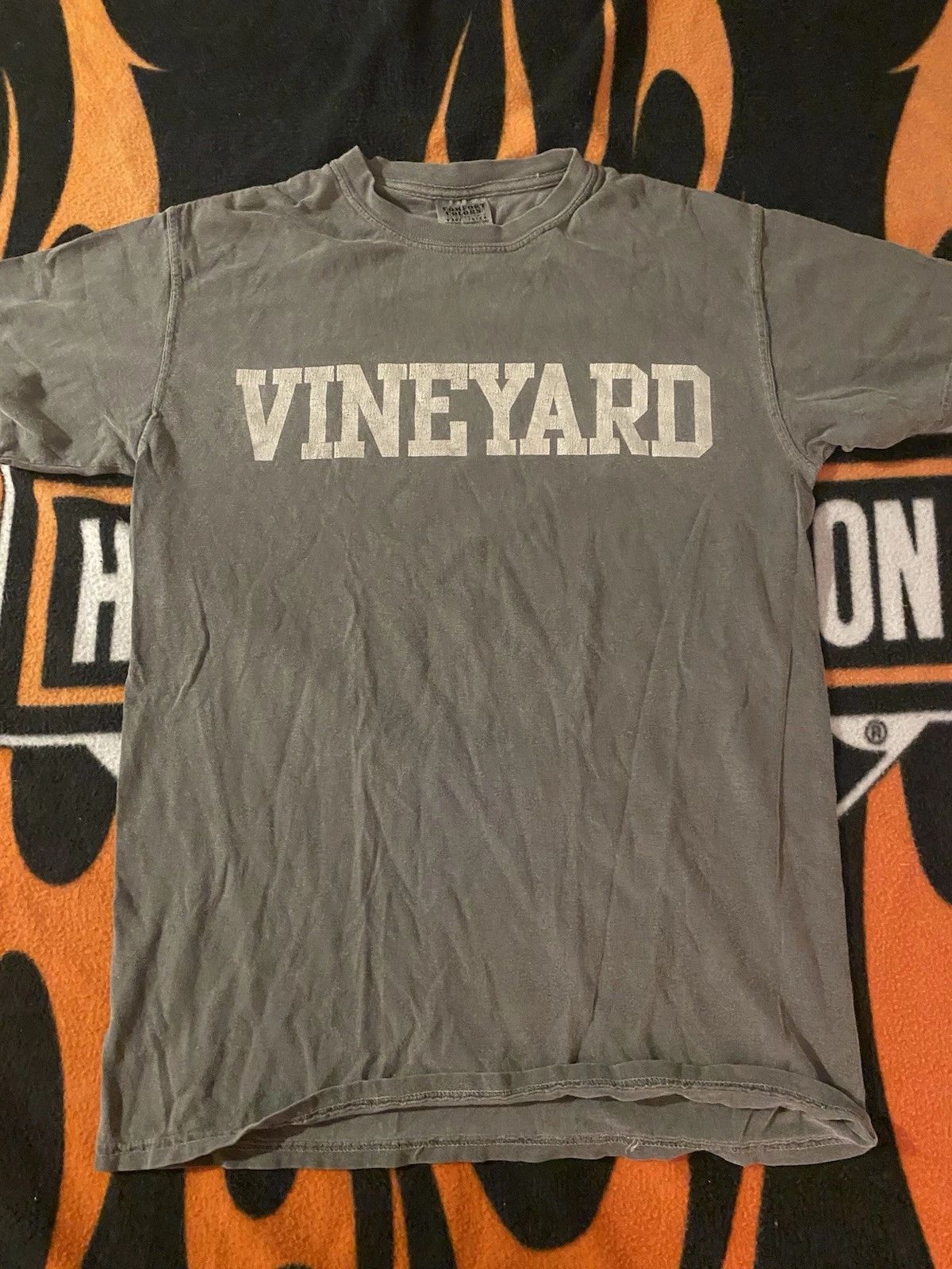 Comfort Colors Vineyard Graphic Grey And Black Simple Size Small T-shirt