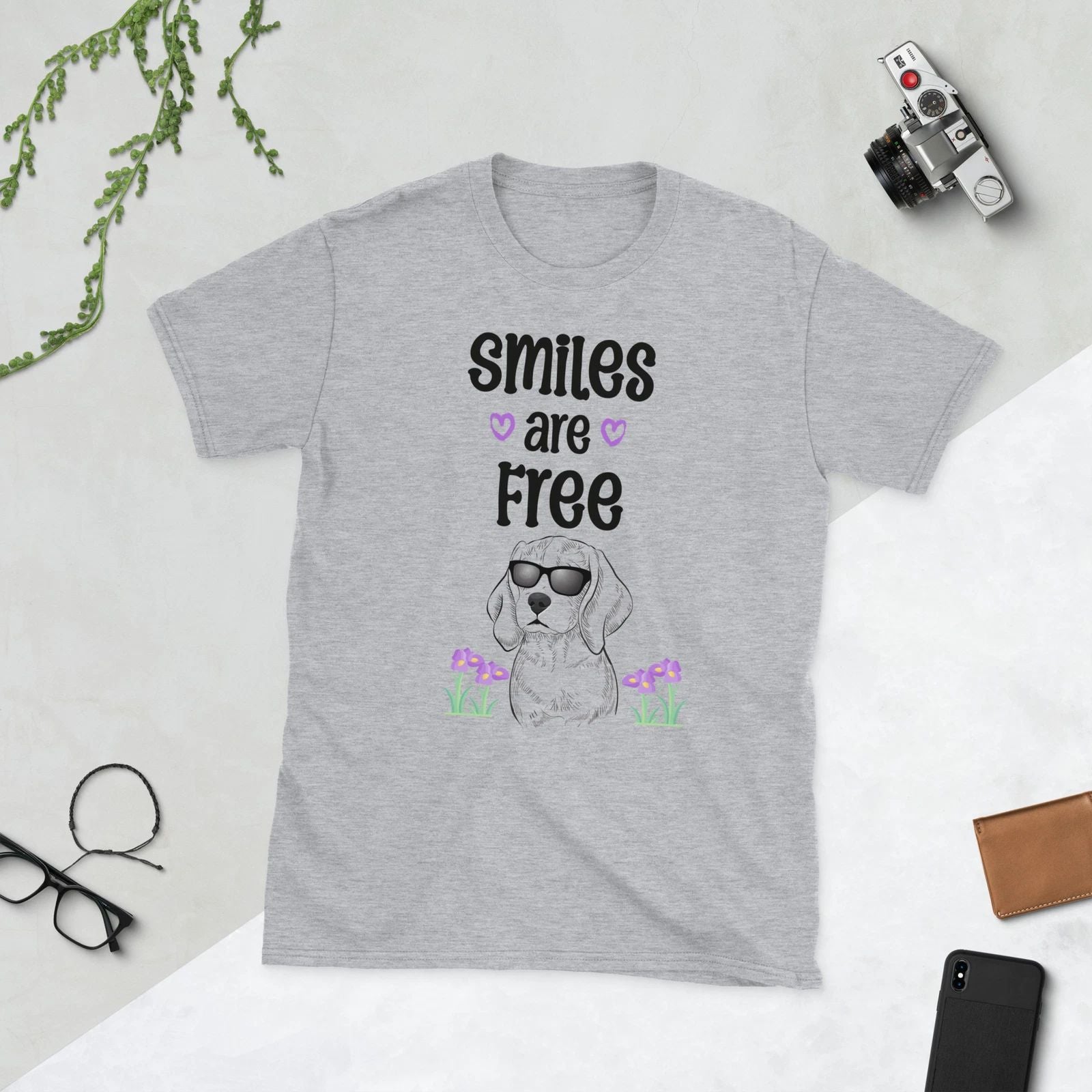 Smiles Are Free - Dog Lovers -T-Shirt