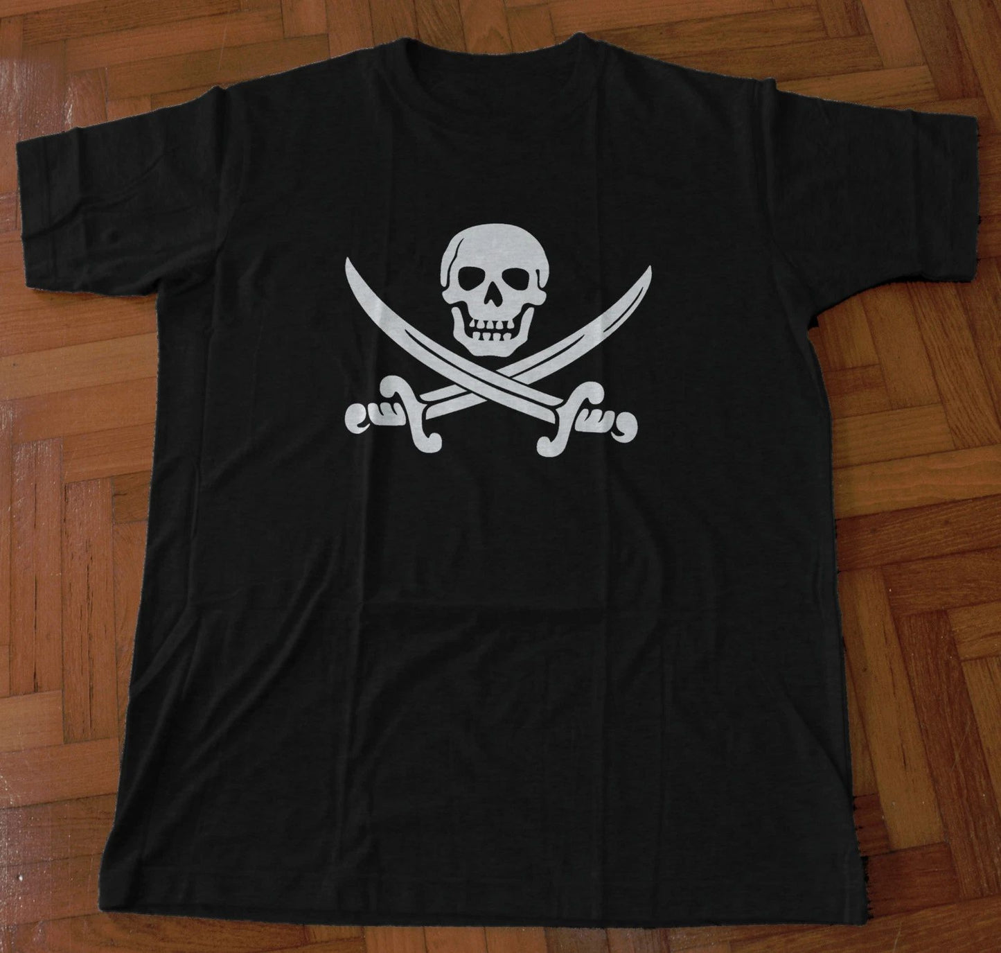 Jolly Roger Screen Printed T-Shirt Pirate Calico Jack Skull Cross Swords Sails