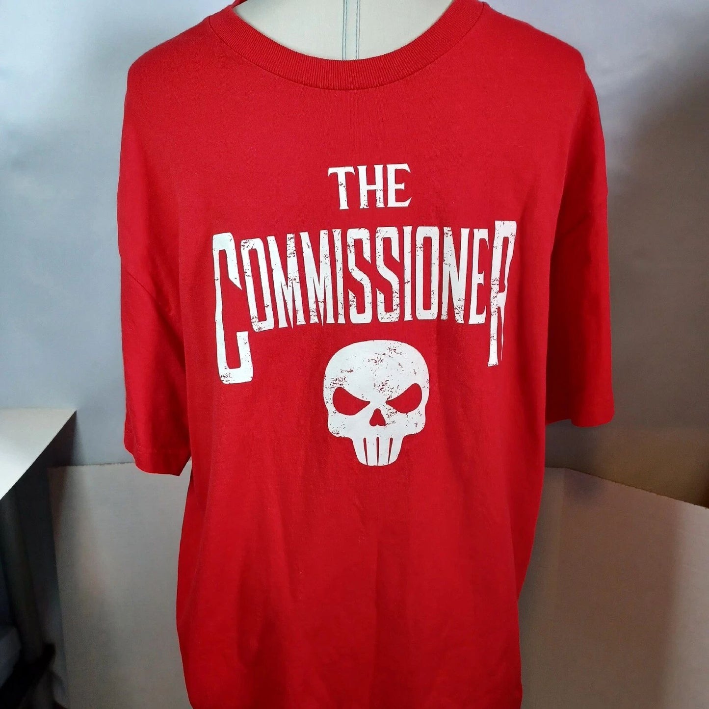 Fantasy Football The Commissioner Skull T-Shirt Size XL Red Short Sleeve