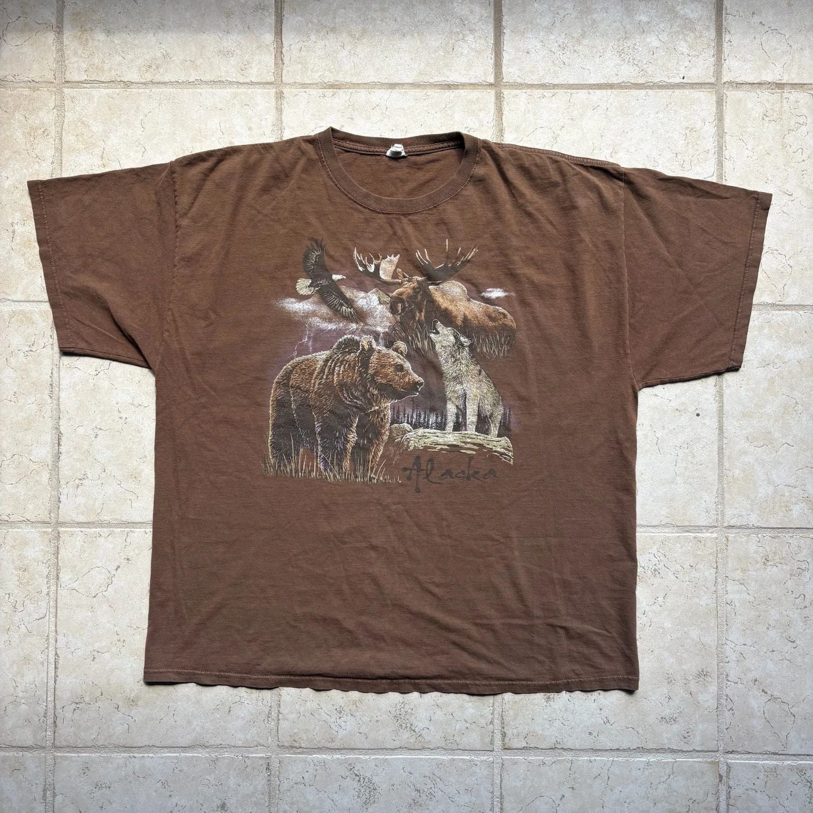 Y2K / Vintage Alaska Wildlife Bear Wolf Eagle Graphic T Shirt Brown Size XXXL