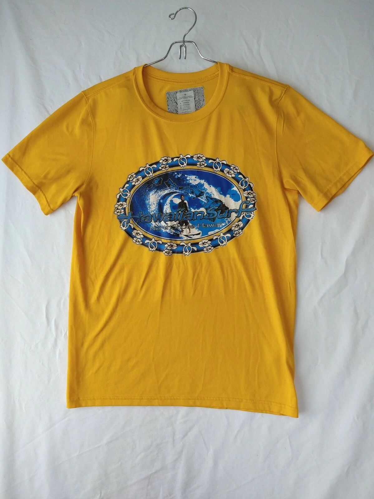 Hawaiian Surf Tshirt North Shore Mens Size Small Yellow Graphic Print