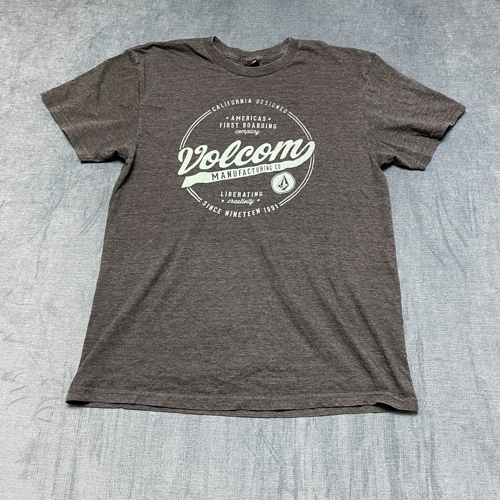 Volcom T Shirt Mens Medium Gray Graphic Print Americas First Boarding Company