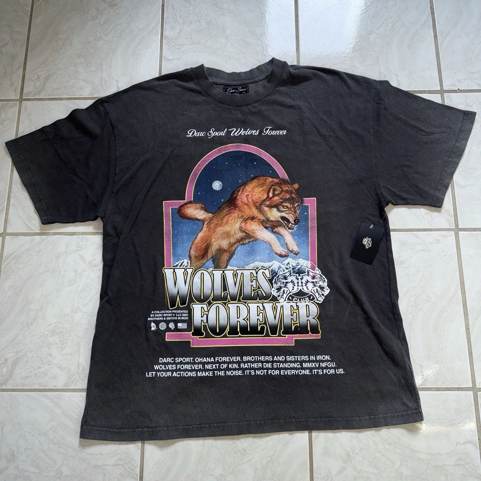 🔥 NEW Darc Sport “Wolves Forever” Tee – XL – Sold Out Drop 🔥. #70/1000
