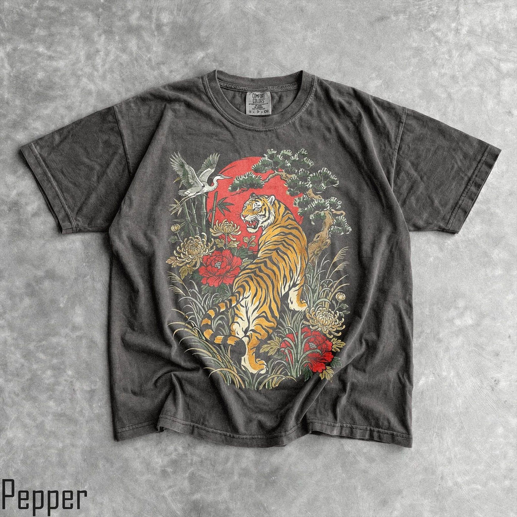 Retro Tiger T-Shirt - Men & Womens Unisex Graphic Tee - Vintage Boho Shirt - Li