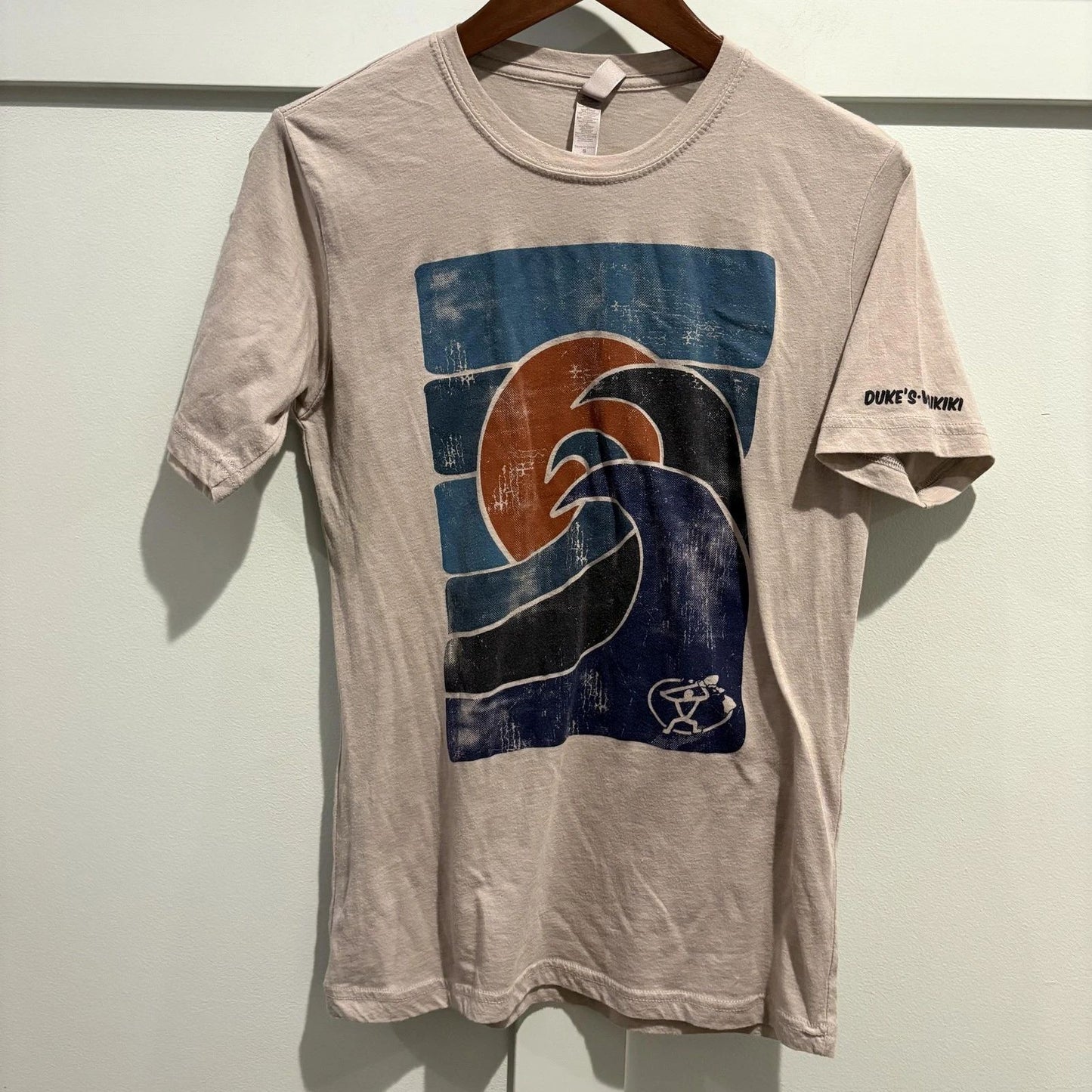 Duke's Waikiki Shirt Mens Small Tan Retro Surf Wave Graphic Tee Hawaii Beach