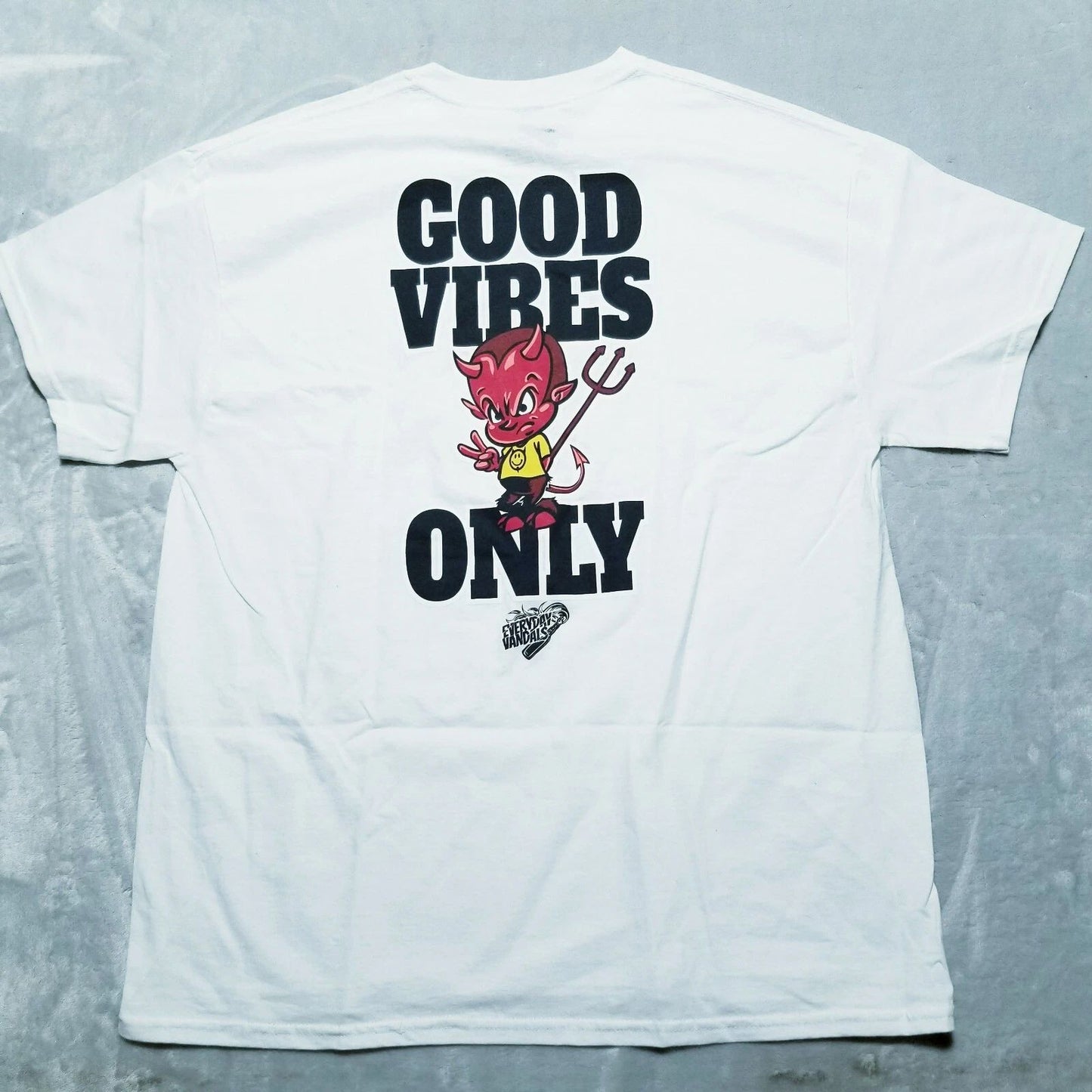 NEW EVERYDAY VANDALS GOOD VIBES ONLY DEVIL TEE T SHIRT Mens XL streetwear White