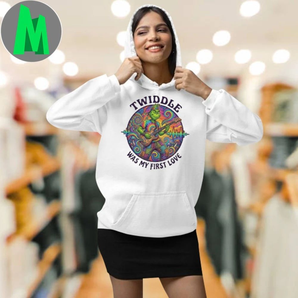 TWIDDLE Was My First Love Funny Grinch Christmas T-Shirt