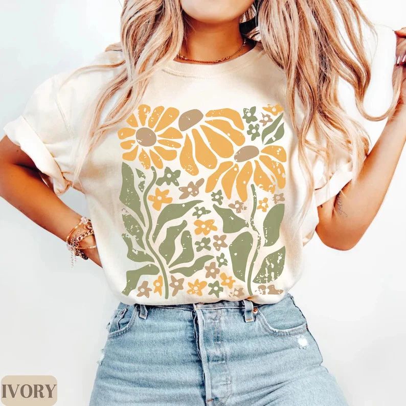 Boho Daisy Flower Comfort Tee Vintage Style Shirt Soft Casual