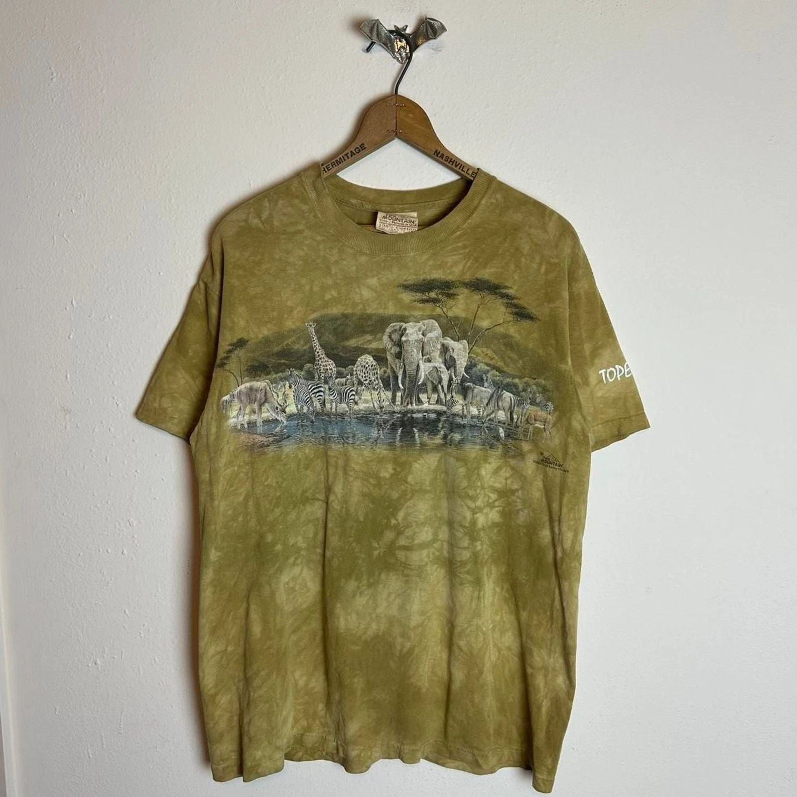 Y2K Vintage The Mountain Safari Nature T Shirt Medium Boho Indie Outdoors